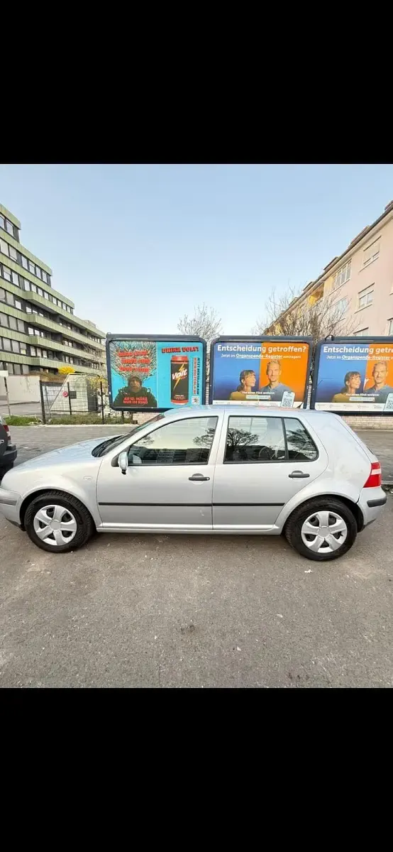 Gebraucht VW Golf IV 75 PS (55 kW) 2002 Silber Kleinwagen