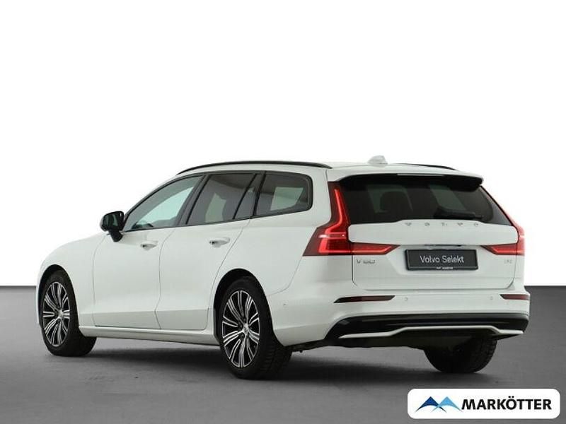 Gebraucht Volvo V60 Plus 197 PS (144 kW) 2025 Weiss Kombi