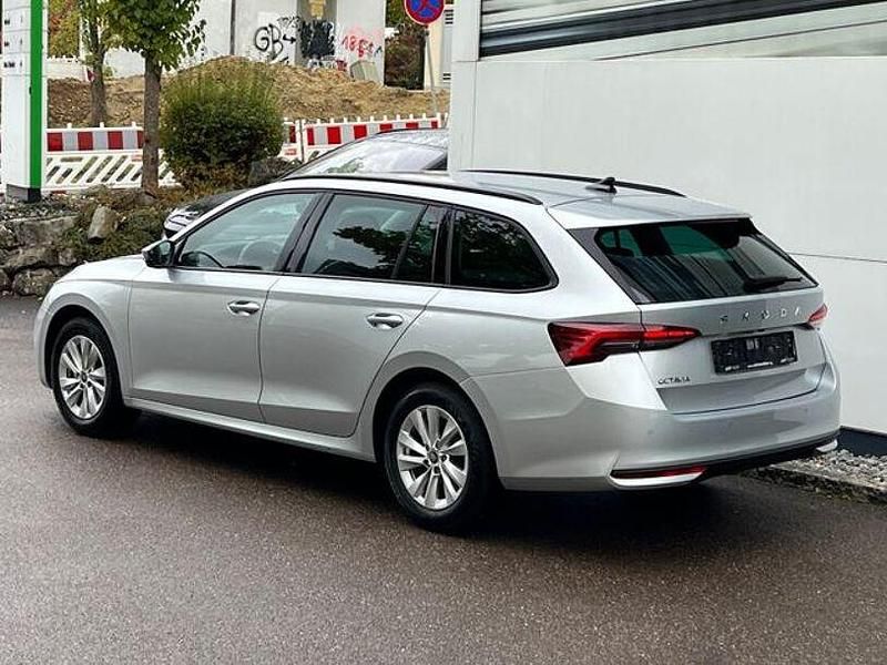 Gebraucht Skoda Octavia 150 PS (110 kW) 2025 Silber Kombi