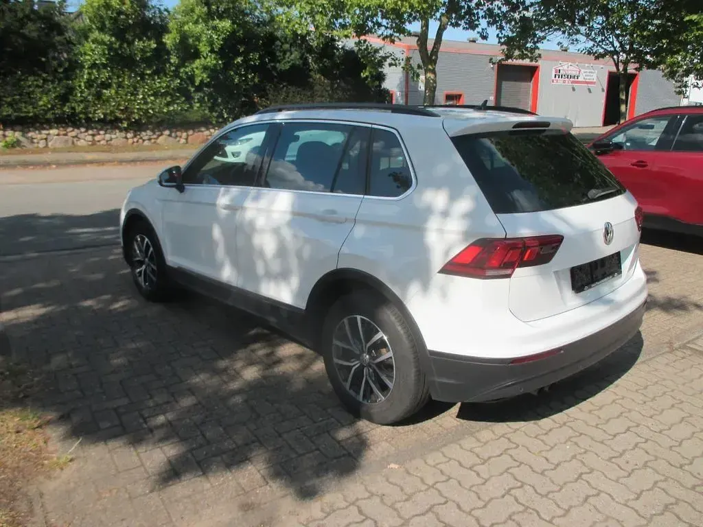Gebraucht VW Tiguan Comfortline 150 PS (110 kW) 2018 Weiß SUV