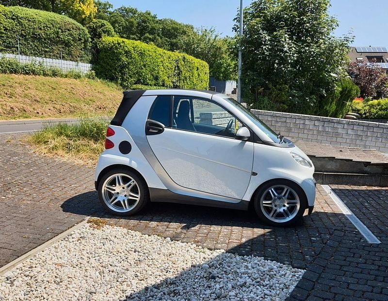 Weiß Gebraucht 2010 Smart ForTwo Cabrio Brabus Cabrio | 4.800 € (Superpreis) - Bild 1/4