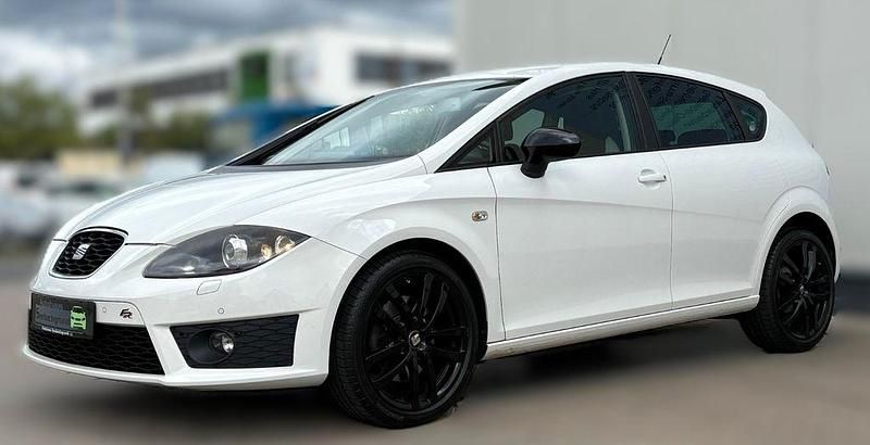 Weiß Gebraucht 2009 Seat Leon FR Sport Limousine | 7.800 € - Bild 1/4