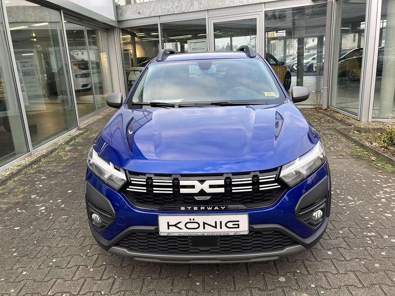 Gebraucht Dacia Sandero Expression 101 PS (74 kW) 2023 Ironblau metallic Limousine