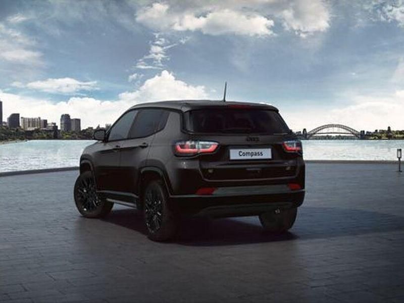 Gebraucht Jeep Compass 131 PS (96 kW) 2024 Andere SUV