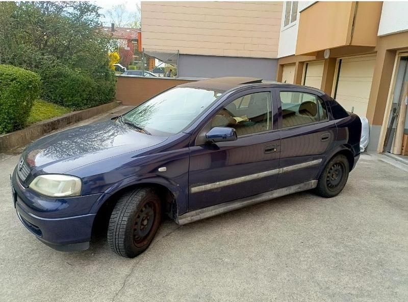 Schwarz Gebraucht 1999 Opel Astra Kombi | 1.400 € (Fairer Preis) - Bild 1/4
