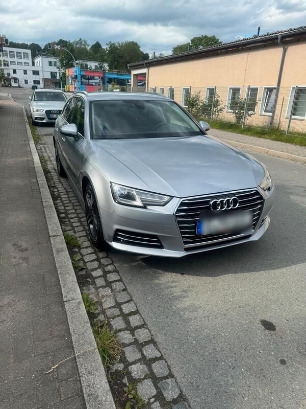 Silber Gebraucht 2016 Audi A4 Kombi | 11.000 € (Fairer Preis) - Bild 1/4