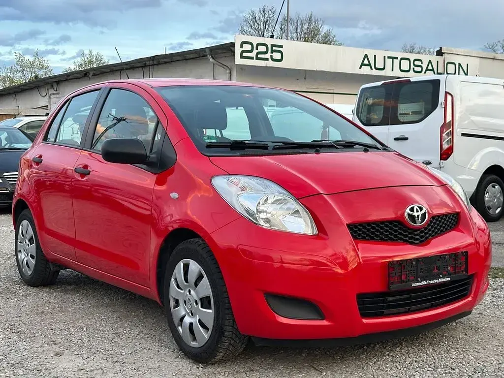 Gebraucht Toyota Yaris 101 PS (74 kW) 2009 Rot Kleinwagen