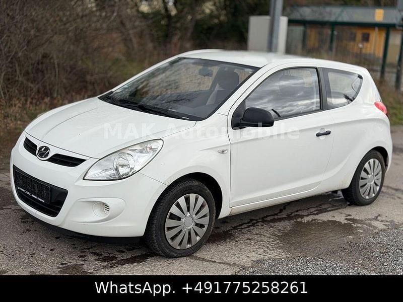 Gebraucht Hyundai i20 Classic 86 PS (63 kW) 2012 Weiß Kleinwagen