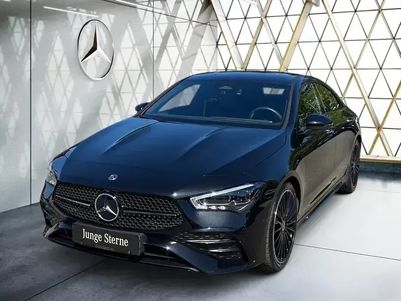 Gebraucht Mercedes CLA200 AMG 150 PS (110 kW) 2025 Schwarz Coupé