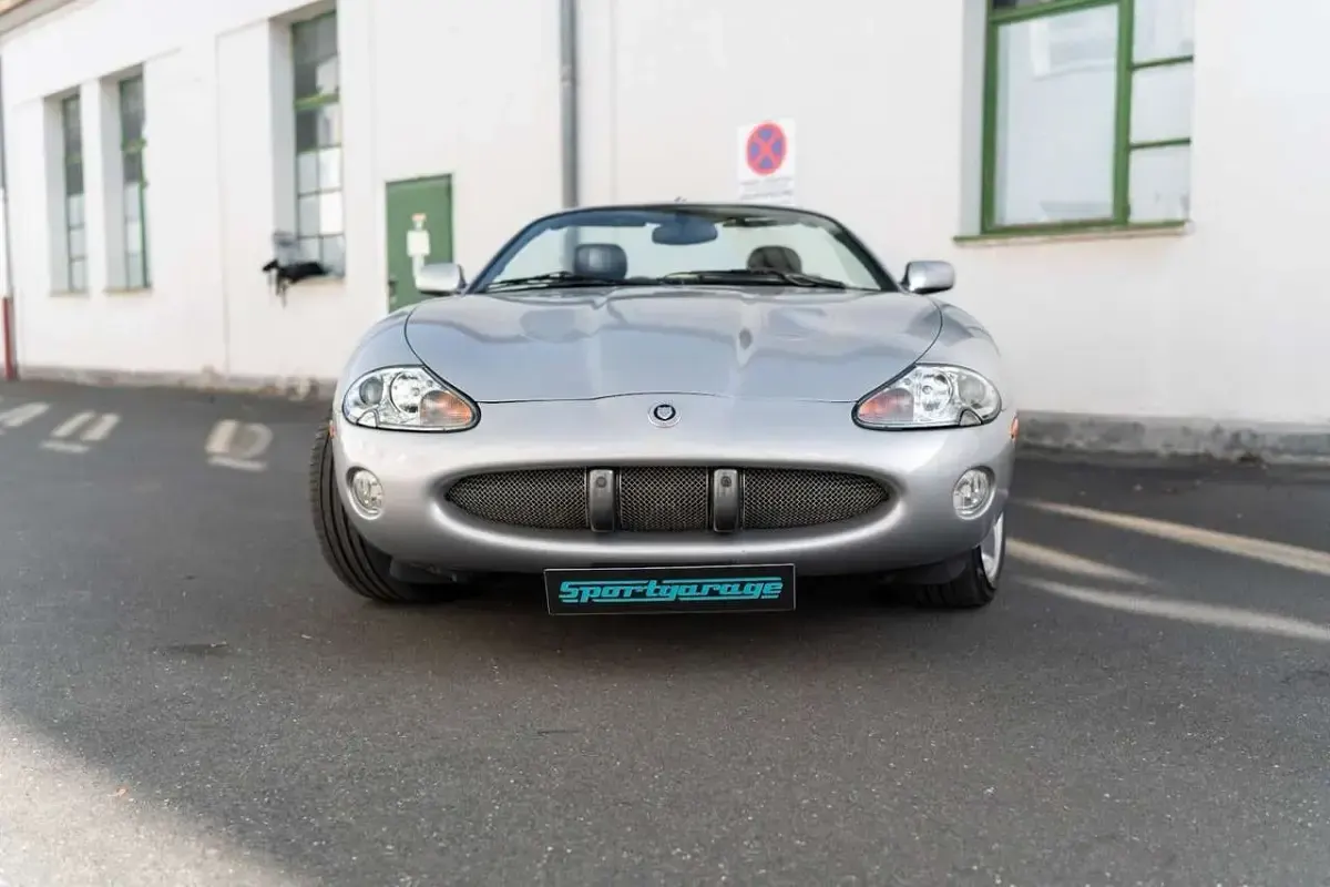 Gebraucht Jaguar XKR S 363 PS (266 kW) 2000 Silber Cabrio