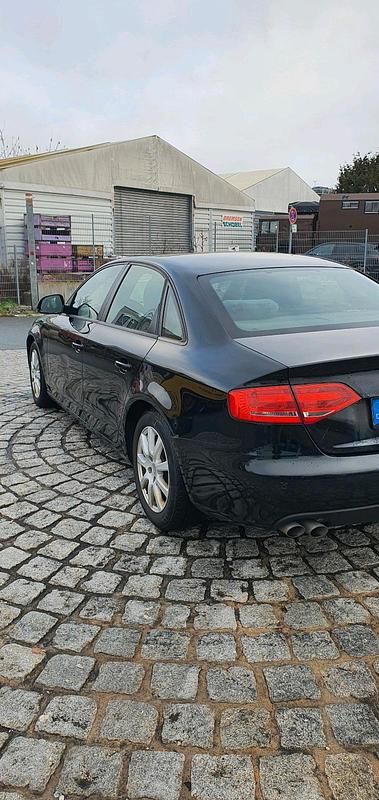Gebraucht Audi A4 143 PS (105 kW) 2009 Schwarz Limousine
