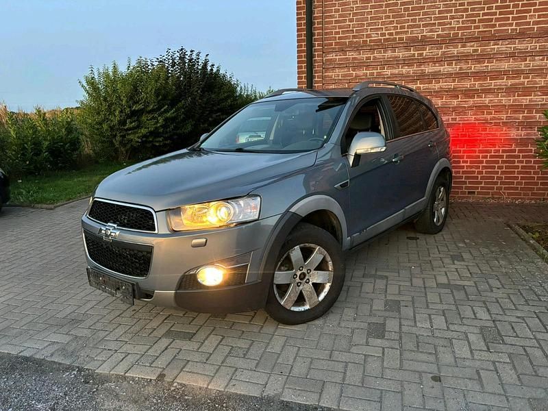 Andere farben Gebraucht 2012 Chevrolet Captiva SUV | 4.500 € (Superpreis) - Bild 1/4