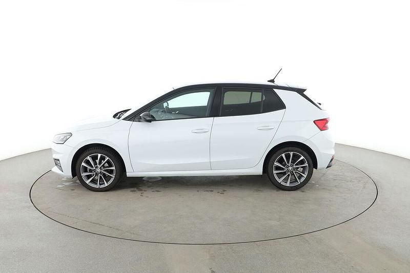 Gebraucht Skoda Fabia Ambition 150 PS (110 kW) 2022 Weiß Limousine