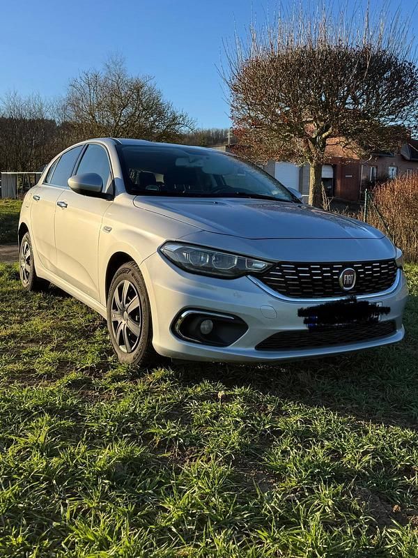 Gebraucht Fiat Tipo 120 PS (88 kW) 2016 Silber Limousine