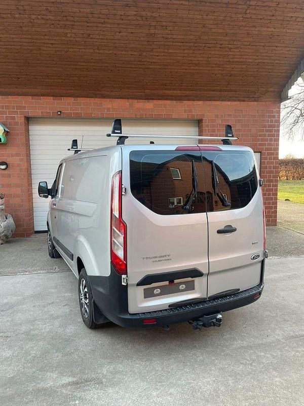 Gebraucht Ford Transit Custom 105 PS (77 kW) 2018 Silber Kombi