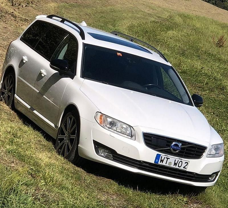 Weiß Gebraucht 2015 Volvo V70 Linje Svart Kombi | 12.750 € (Fairer Preis) - Bild 1/1