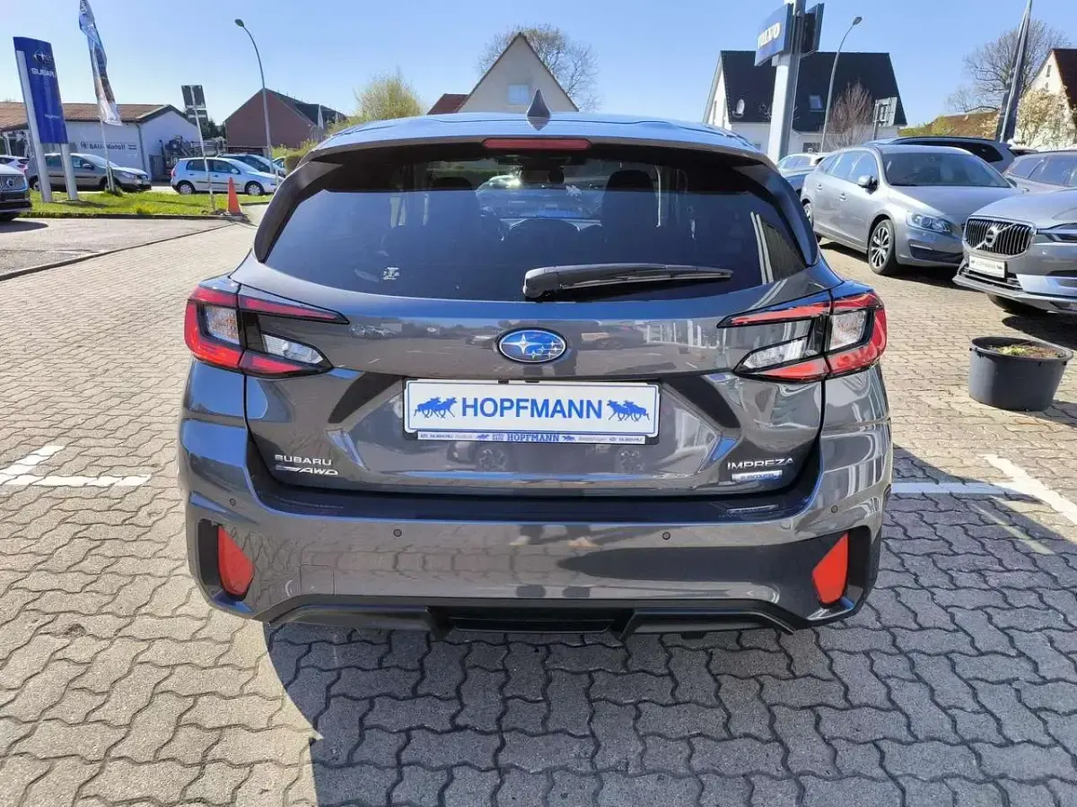 Gebraucht Subaru Impreza Trend 136 PS (100 kW) 2026 Grau Kleinwagen