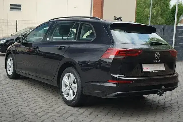 Gebraucht VW Golf VIII Life 150 PS (110 kW) 2023 Schwarz Kombi