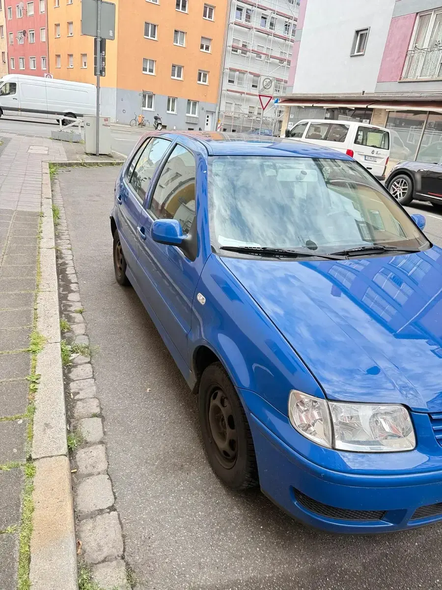 Gebraucht VW Polo 50 PS (36 kW) 2001 Blau Limousine