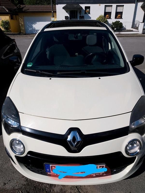 Weiß Gebraucht 2012 Renault Twingo Kleinwagen | 2.280 € - Bild 1/4