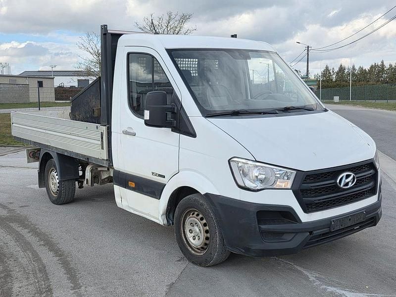 Gebraucht Hyundai H 350 150 PS (110 kW) 2017 Weiß Van