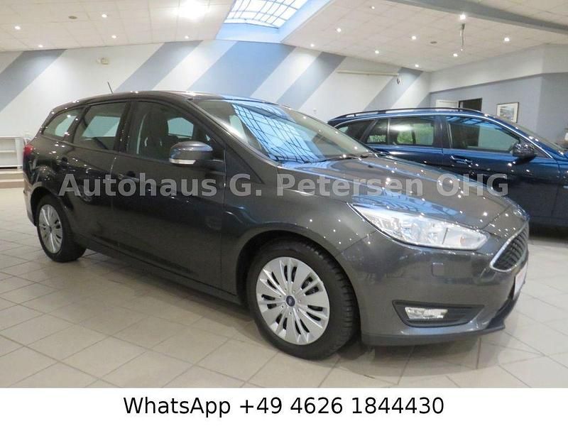 Gebraucht Ford Focus Business Edition 125 PS (91 kW) 2018 Grau Limousine