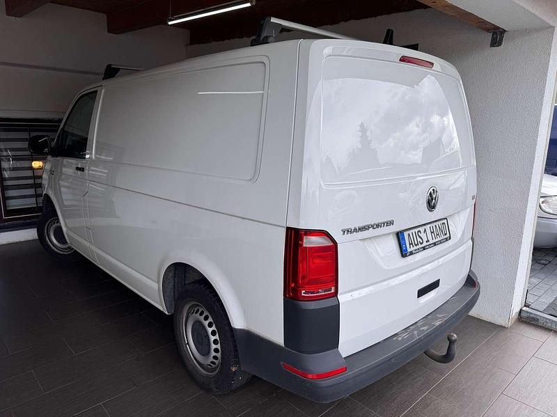 Gebraucht VW Transporter 102 PS (75 kW) 2018 Weiß Van