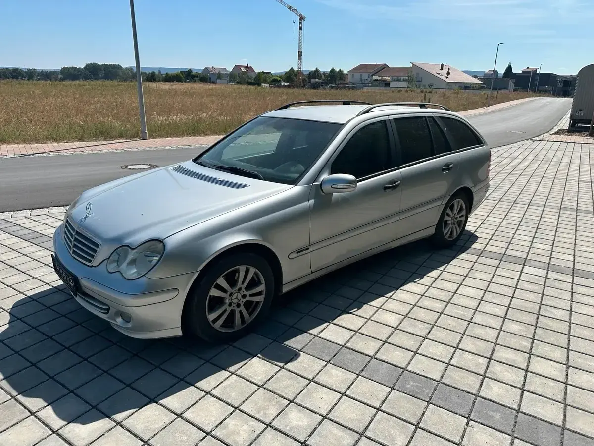 Gebraucht Mercedes C220 150 PS (110 kW) 2005 Kombi