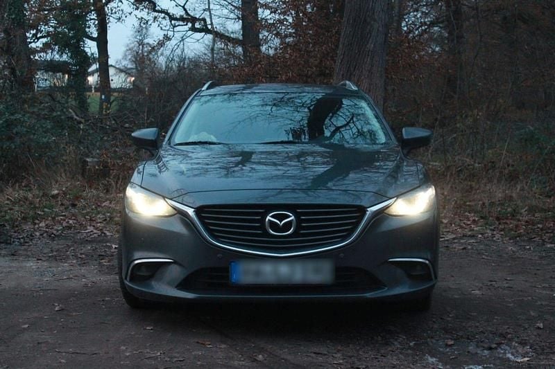 Schwarz Gebraucht 2016 Mazda 6 Exclusive-Line Kombi | 6.000 € (Superpreis) - Bild 1/4