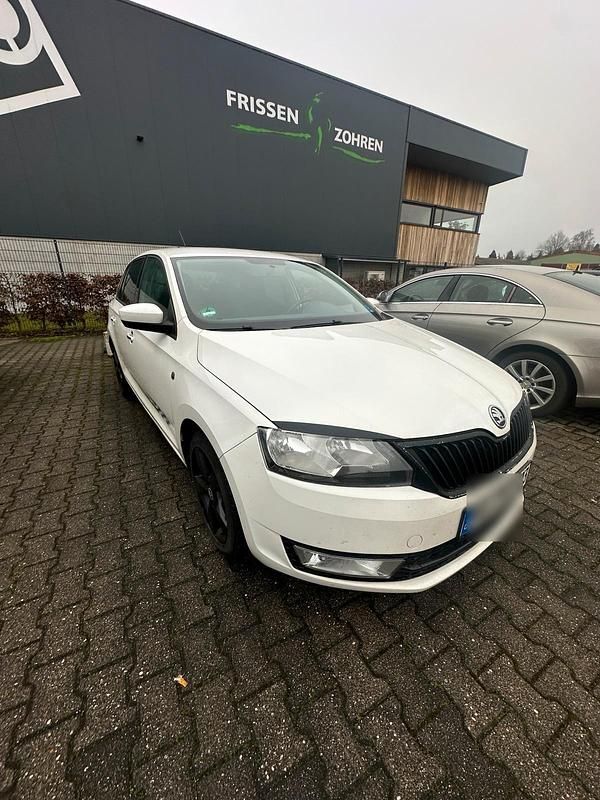 Gebraucht Skoda Rapid 105 PS (77 kW) 2013 Weiß Kleinwagen
