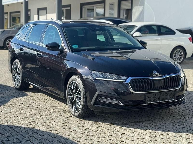 Schwarz Gebraucht 2023 Skoda Octavia Style Kombi | 19.500 € (Fairer Preis) - Bild 1/4