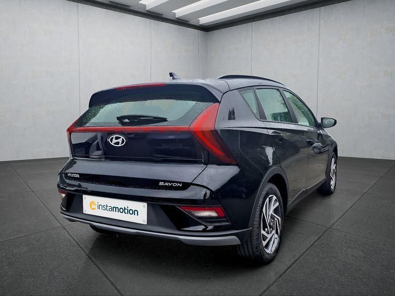 Neu Hyundai Bayon 101 PS (74 kW) 2025 Schwarz SUV