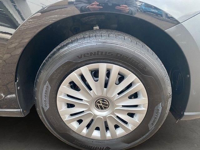 Second-hand VW Caddy 102 CP (75 kW) 2022 Negru Monovolum