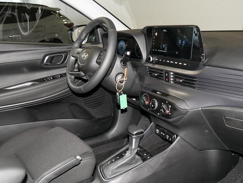 Neu Hyundai i20 Trend 90 PS (66 kW) 2026 Dragon red Kleinwagen