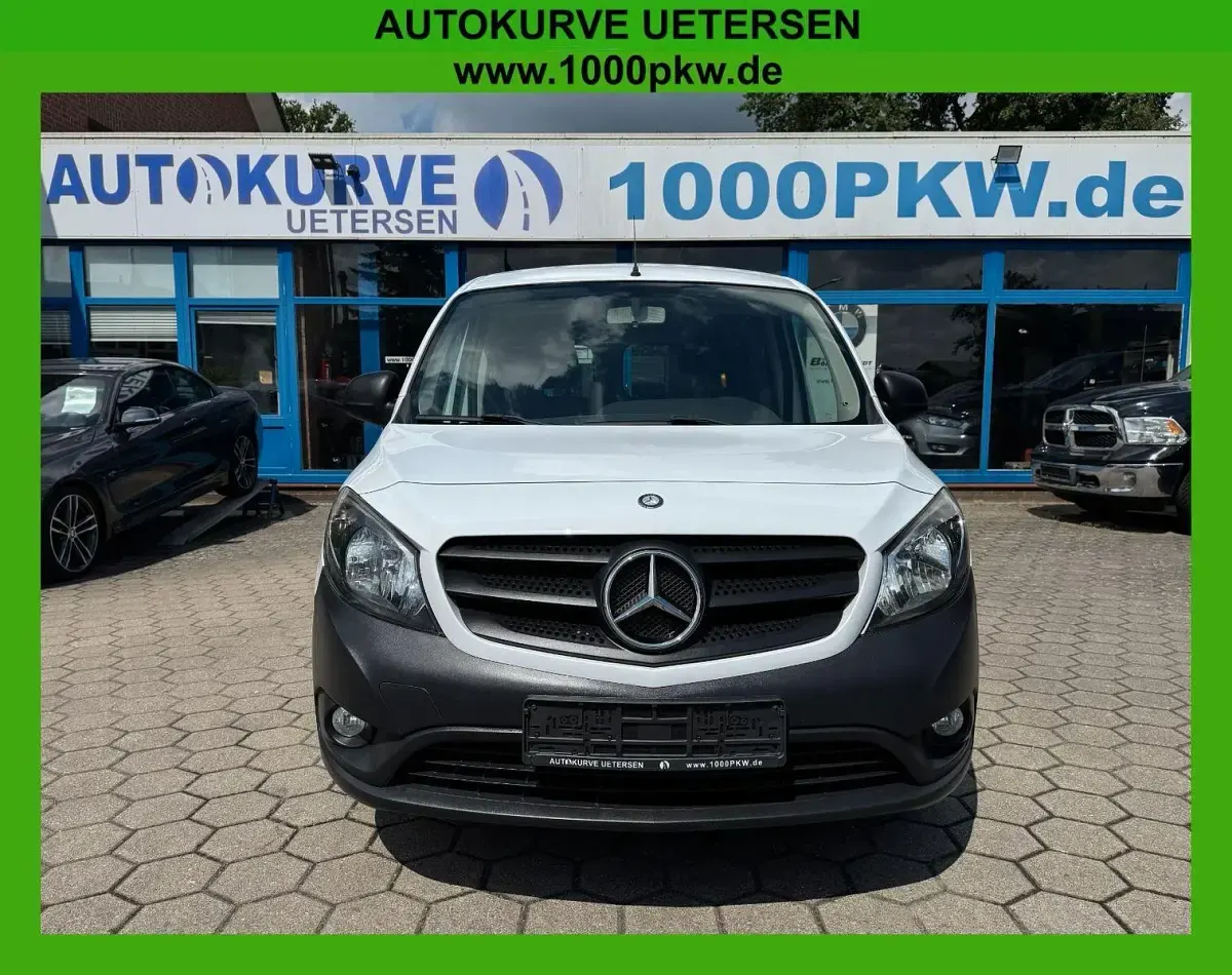 Gebraucht Mercedes Citan 111 110 PS (80 kW) 2018 Weiß Van / Kleinbus