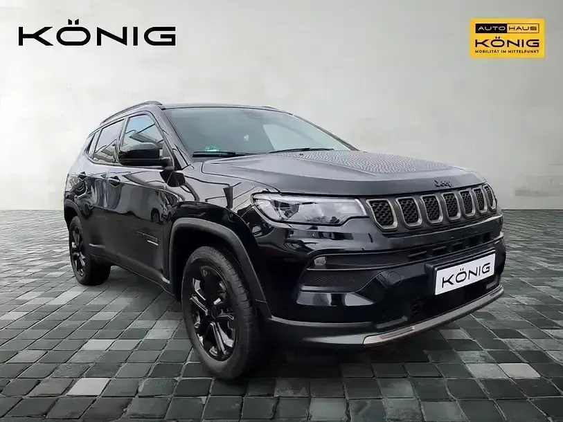 Käytetty Jeep Compass 180 HP (132 kW) 2022 Musta Katumaasturi