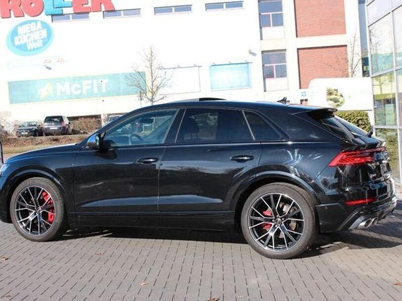 Gebraucht Audi SQ8 Ambiente 507 PS (372 kW) 2024 Schwarz SUV