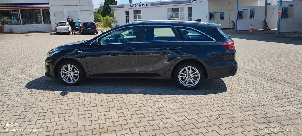 Gebraucht Kia Ceed 136 PS (100 kW) 2021 Schwarz Kleinwagen