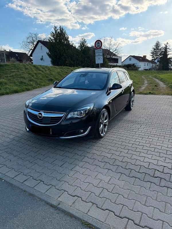 Gebraucht Opel Insignia 195 PS (143 kW) 2013 Schwarz Kombi