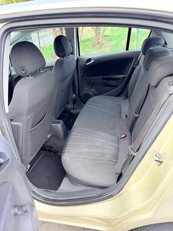 Gebraucht Opel Corsa 80 PS (58 kW) 2009 Beige Kleinwagen