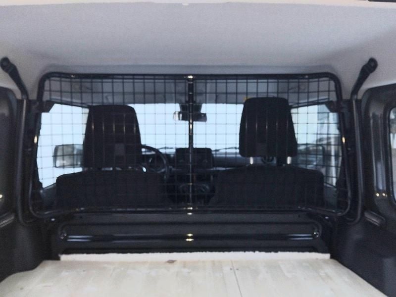 Gebraucht Suzuki Jimny 102 PS (75 kW) 2023 Grün SUV