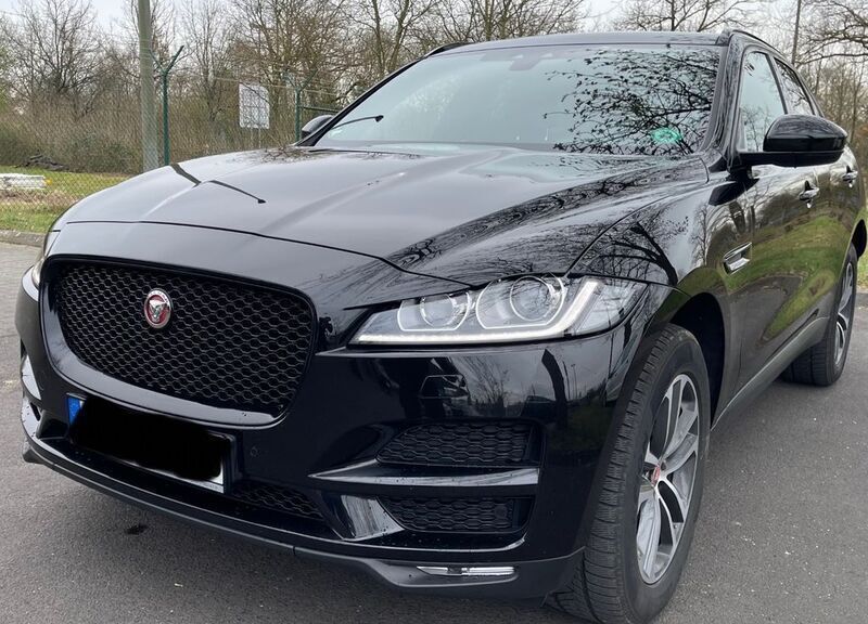 Schwarz Gebraucht 2017 Jaguar F-Pace Prestige SUV | 29.100 € (Fairer Preis) - Bild 1/4