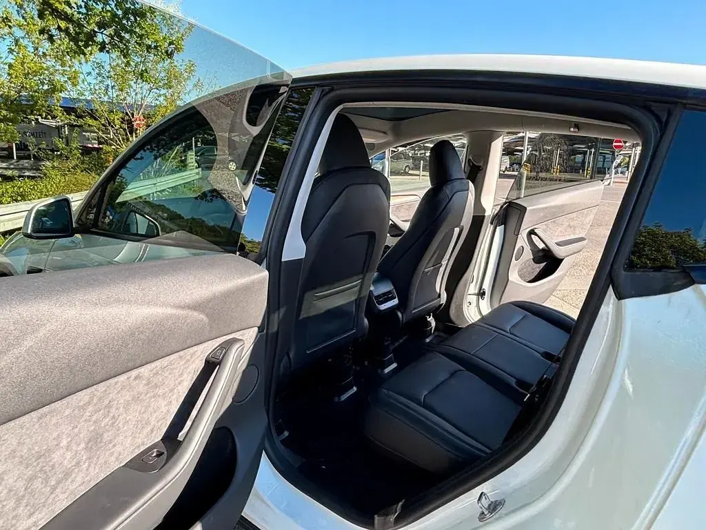 Brugt Tesla Model Y 274 kW (373 HK) 2024 Hvid SUV