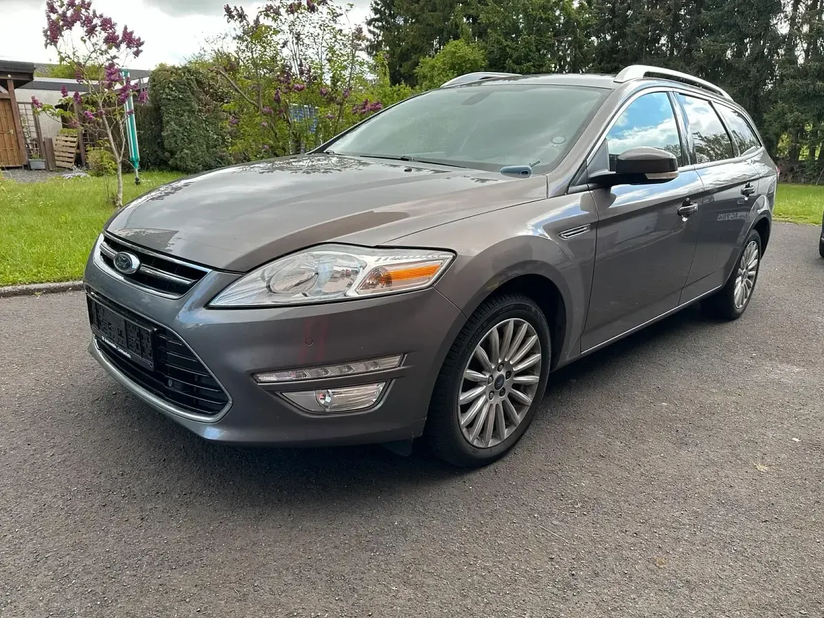 Używany Ford Mondeo Titanium 140 KM (102 kW) 2012 Brązowy Kombi