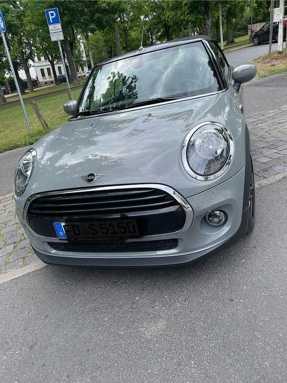 Grau Gebraucht 2019 Mini Cooper Kleinwagen | 21.750 € (Fairer Preis) - Bild 1/4