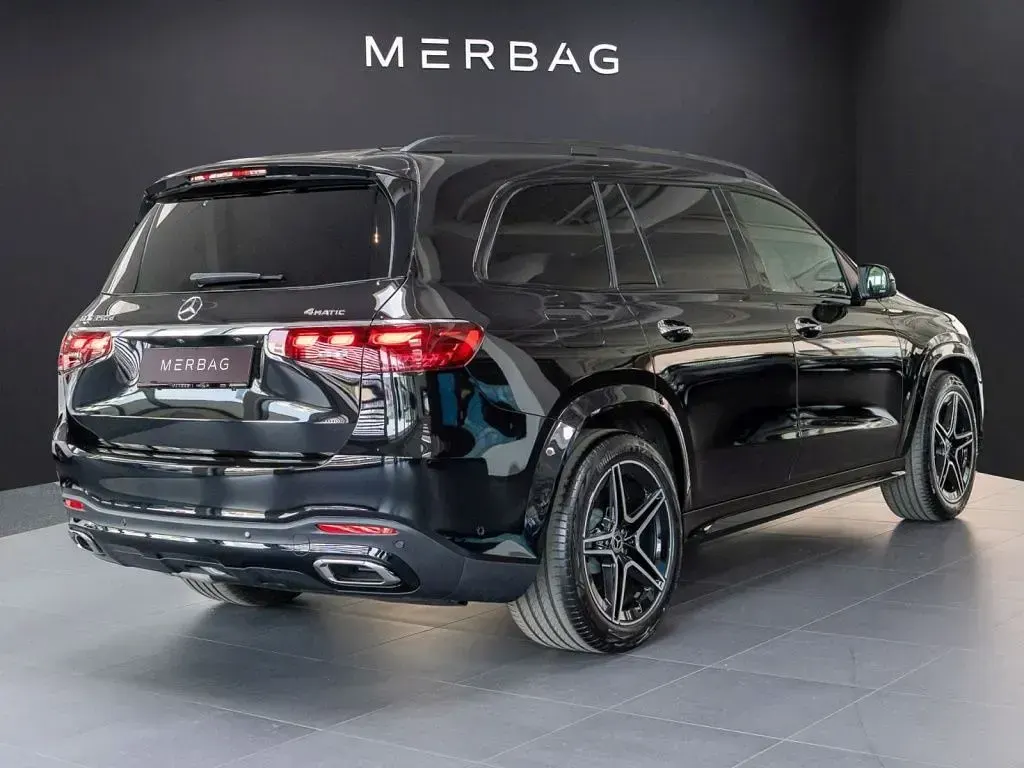 Gebraucht Mercedes GLS350 AMG 313 PS (230 kW) 2026 Schwarz SUV