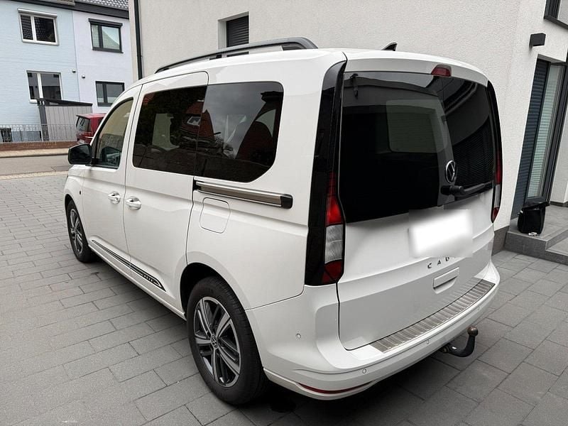 Gebraucht VW Caddy Move 122 PS (89 kW) 2021 Weiß Van / Kleinbus