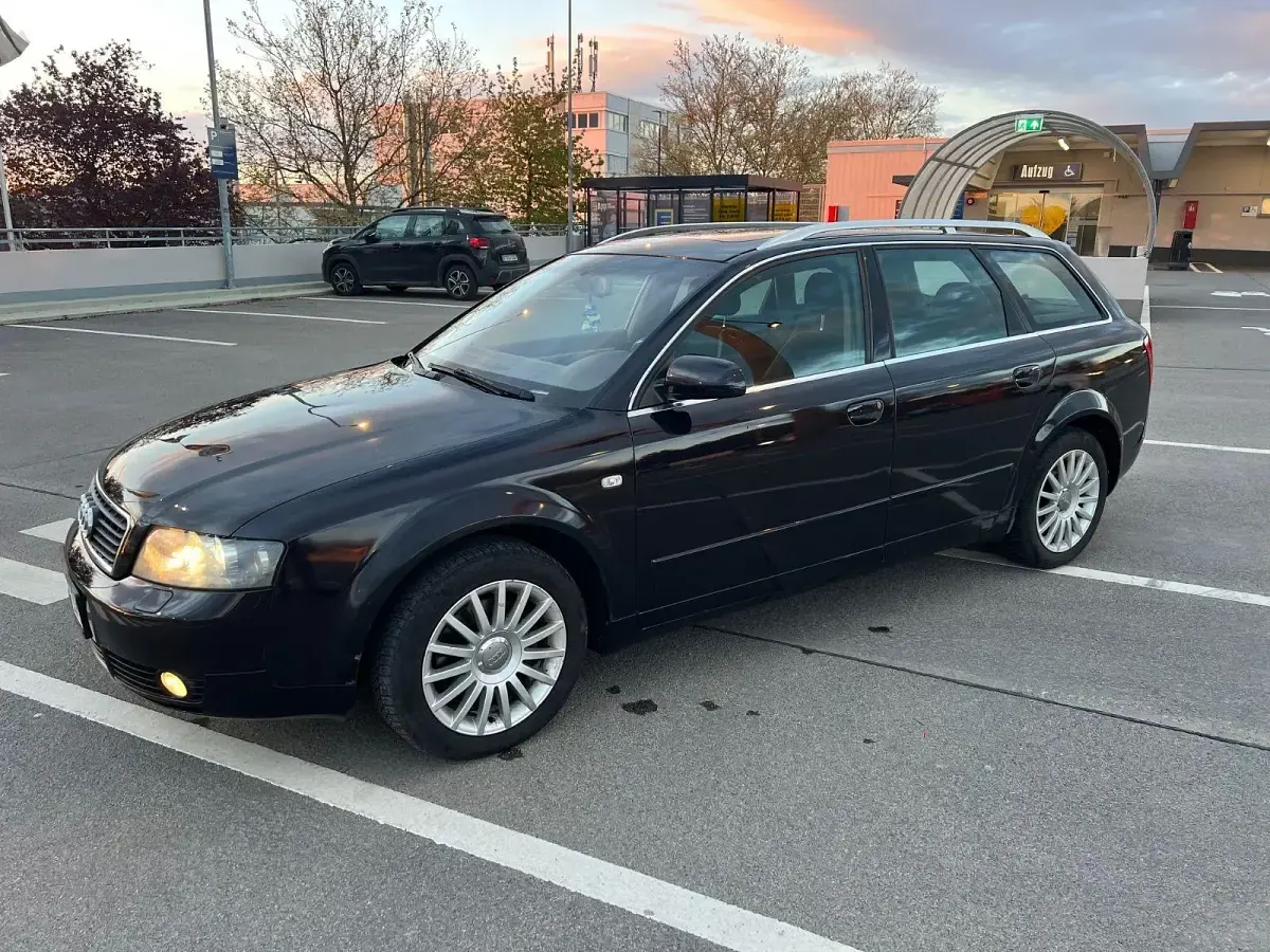 Gebraucht Audi A4 Comfort 131 PS (96 kW) 2004 Braun Limousine