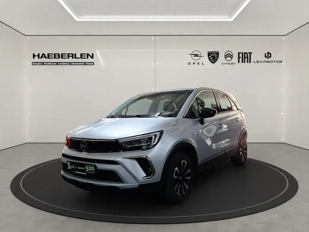Gebraucht Opel Crossland Elegance 110 PS (80 kW) 2024 Lackierung aluminiumgrau/metallic klarl (metallic) SUV