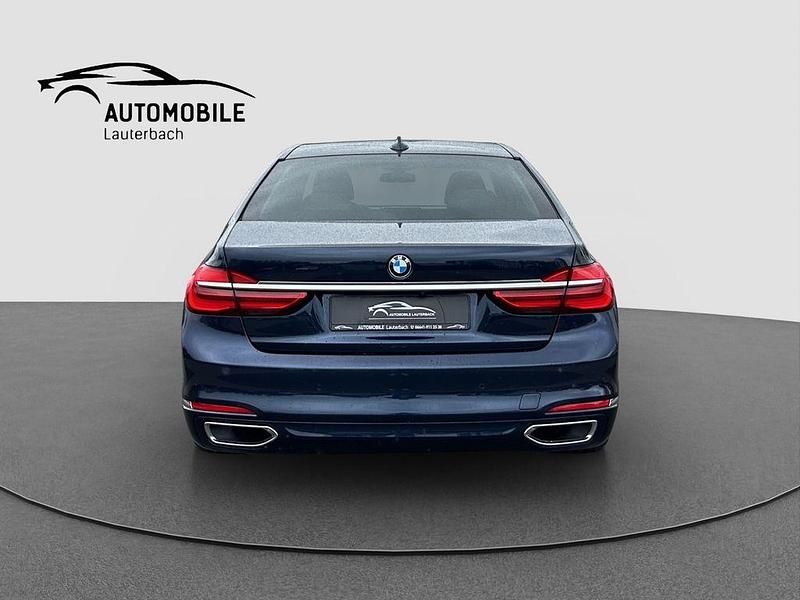 Gebraucht BMW 730 Performance 265 PS (194 kW) 2016 Blau Limousine
